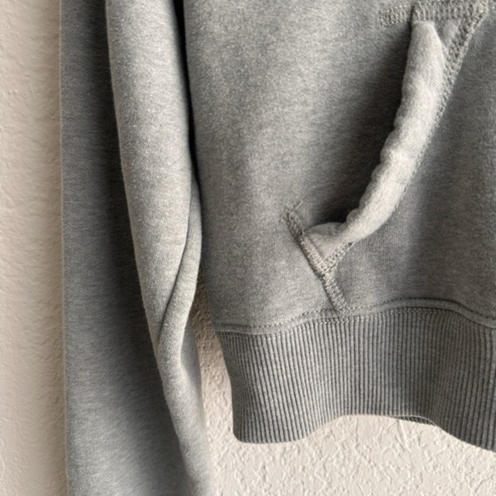 Hollister Cropped Micro Fleece Hoodie - Picture 7 of 12